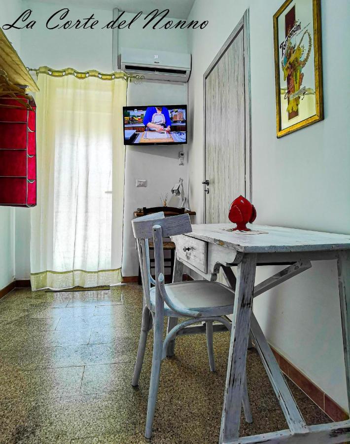 La Corte Del Nonno By Itriahomes Ceglie Messapica Exterior foto